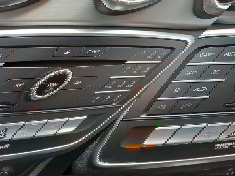 Mercedes-Benz CLA Shooting Brake usata a Modena (18)