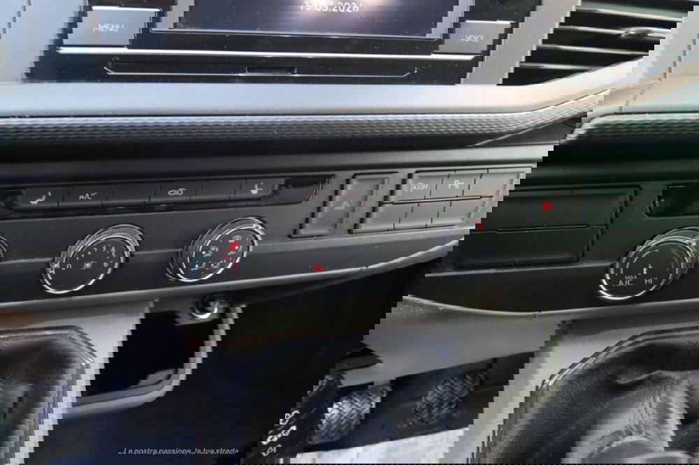 Volkswagen Veicoli Commerciali T6.1 Furgone usata a Bologna (11)