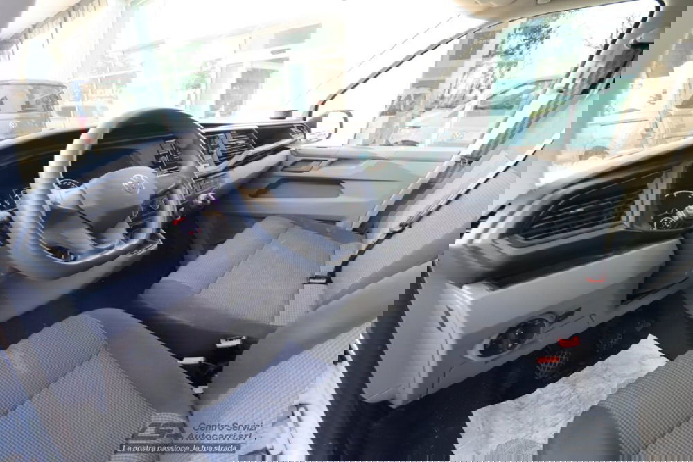 Volkswagen Veicoli Commerciali T6.1 Furgone usata a Bologna (8)