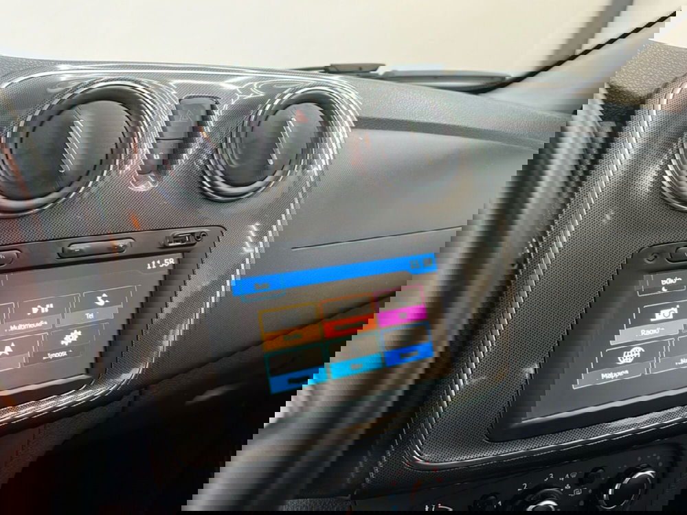 Dacia Sandero usata a Roma (17)