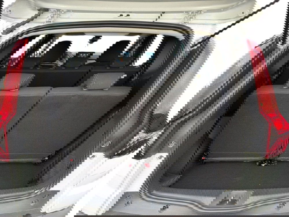 Dacia Jogger usata a Roma (11)