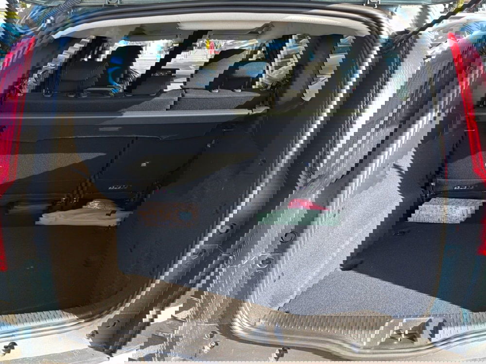 Dacia Jogger usata a Roma (11)