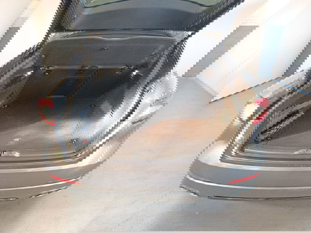 Maserati Levante usata a Varese (10)