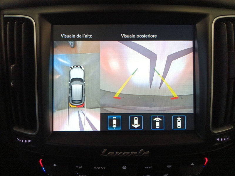 Maserati Levante usata a Varese (16)