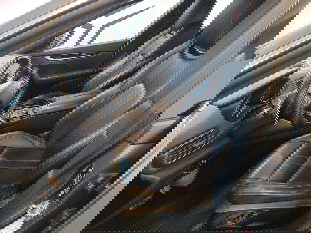 Maserati Levante usata a Varese (8)