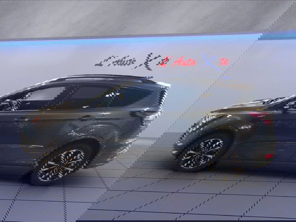 Ford Kuga usata a Milano (4)