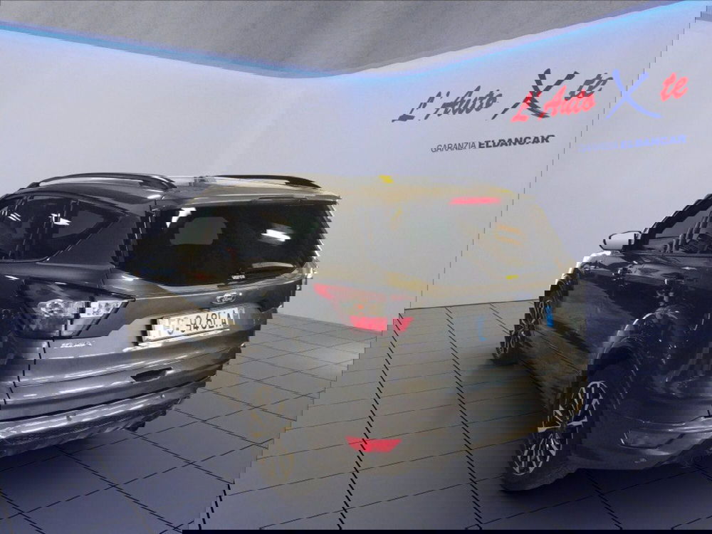 Ford Kuga usata a Milano (5)