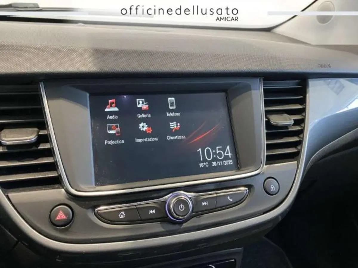Opel Crossland usata a Matera (13)