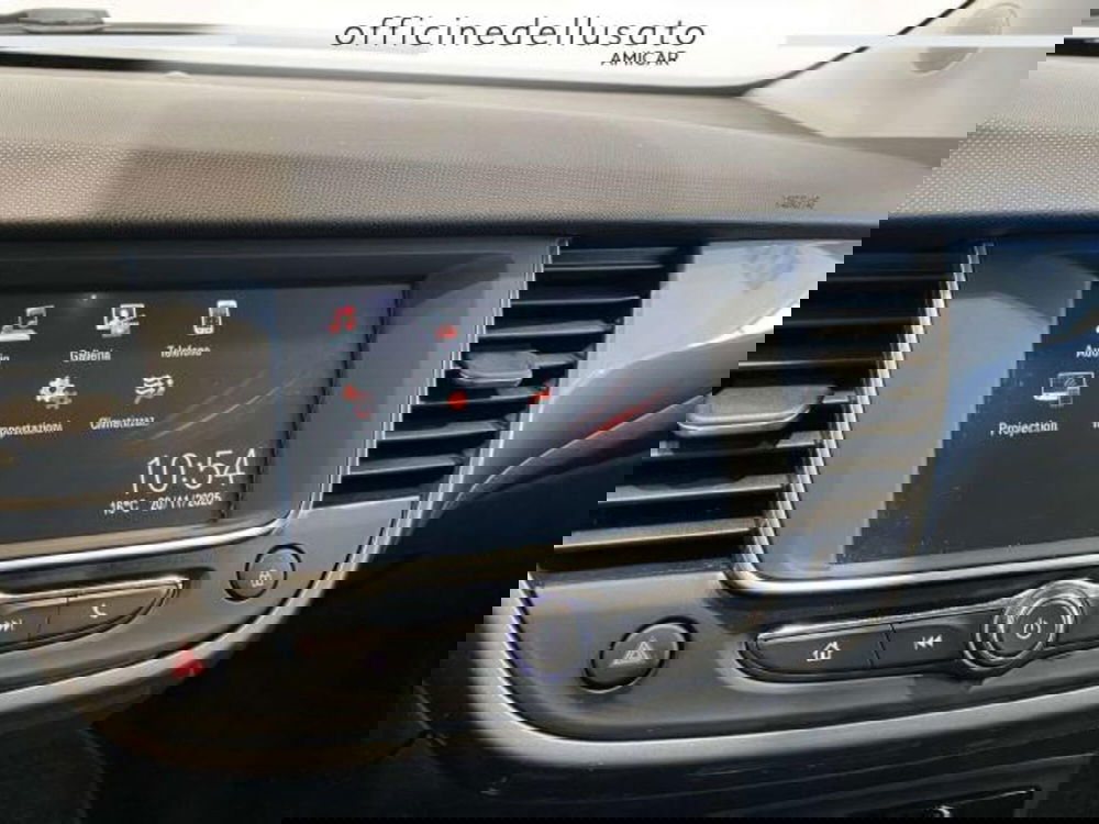 Opel Crossland usata a Matera (13)