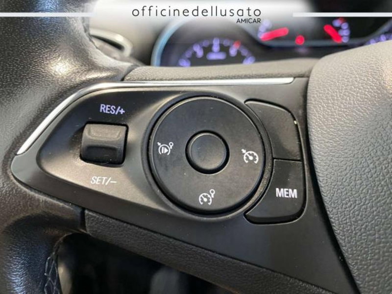 Opel Crossland usata a Matera (9)