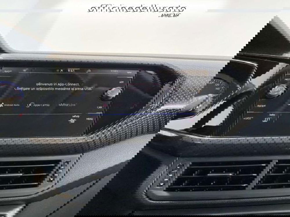 Volkswagen T-Cross usata a Matera (11)