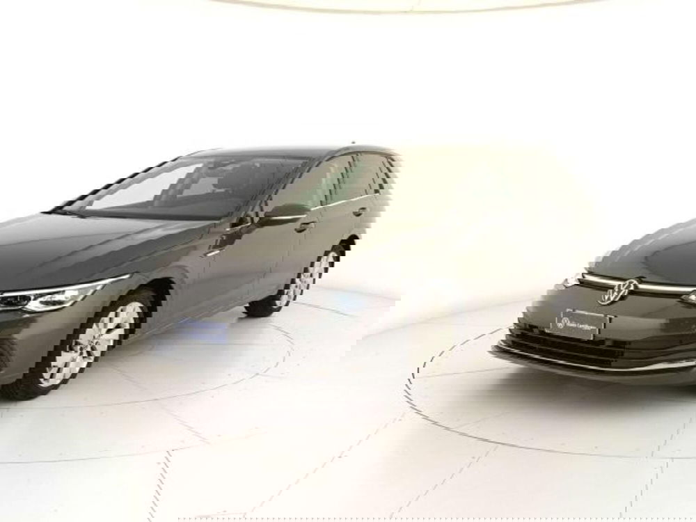 Volkswagen Golf Variant usata a Matera