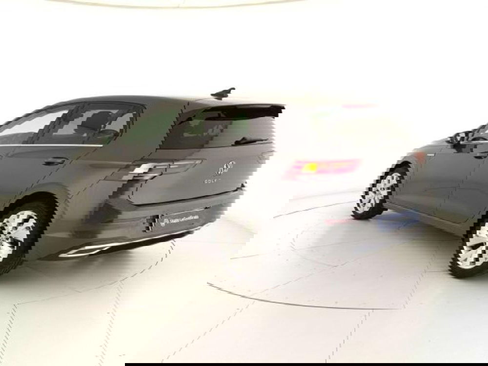 Volkswagen Golf Variant usata a Matera (3)