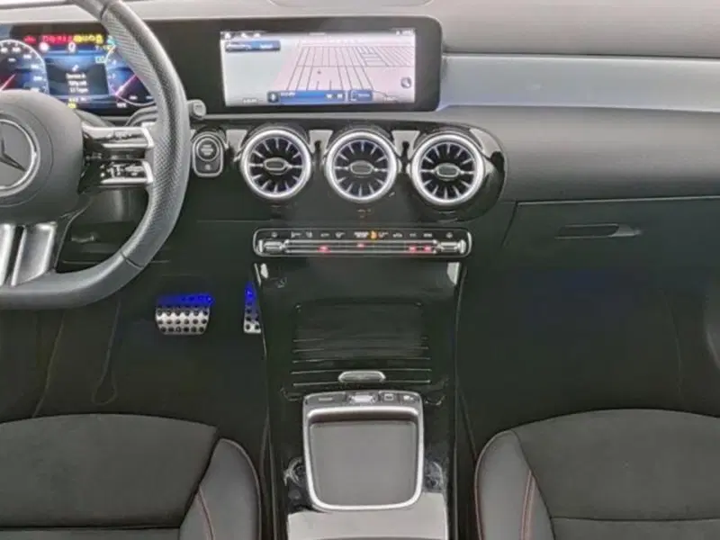 Mercedes-Benz Classe A usata a Milano (9)