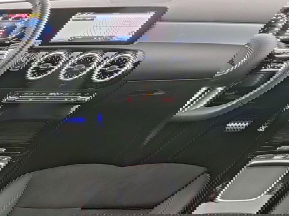 Mercedes-Benz Classe A usata a Milano (9)