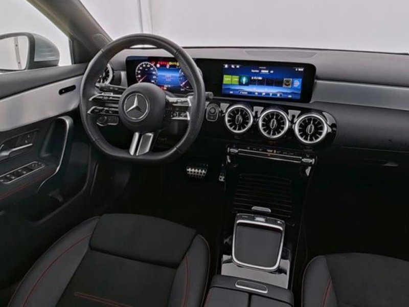 Mercedes-Benz Classe A usata a Milano (5)