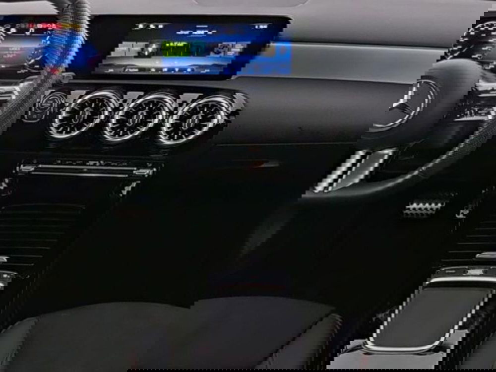 Mercedes-Benz Classe A usata a Milano (9)