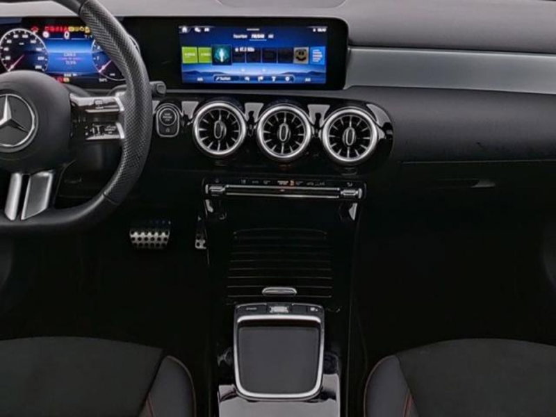 Mercedes-Benz Classe A usata a Milano (9)