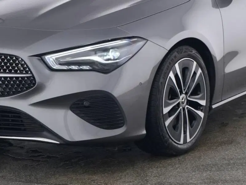 Mercedes-Benz CLA Shooting Brake usata a Milano (4)
