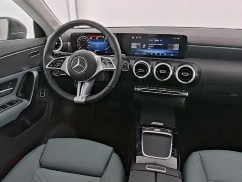 Mercedes-Benz CLA Shooting Brake usata a Milano (8)