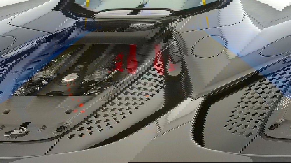 Ferrari SF90 Coupé usata a Perugia (11)