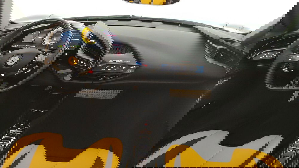 Ferrari SF90 Coupé usata a Perugia (17)