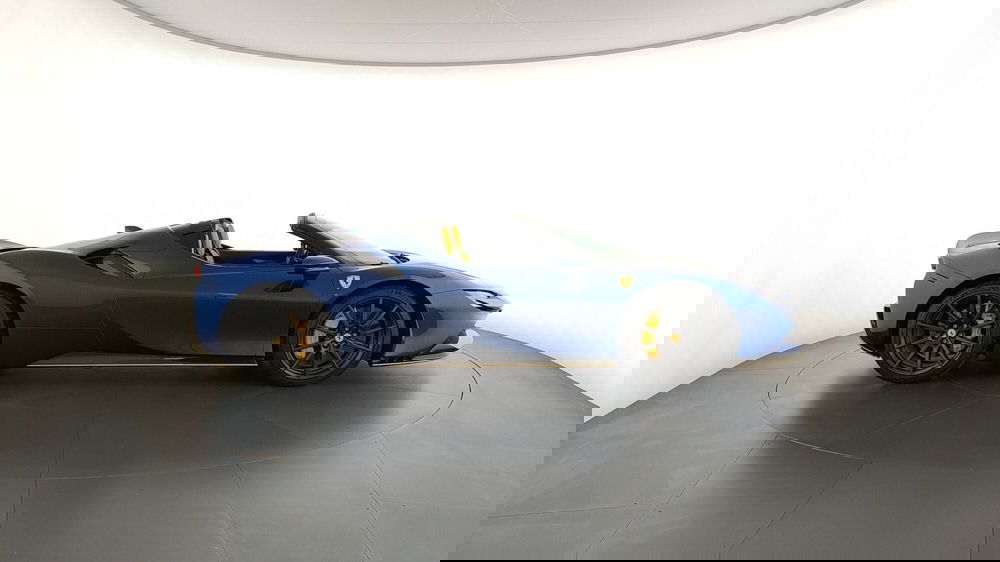 Ferrari SF90 Coupé usata a Perugia (4)