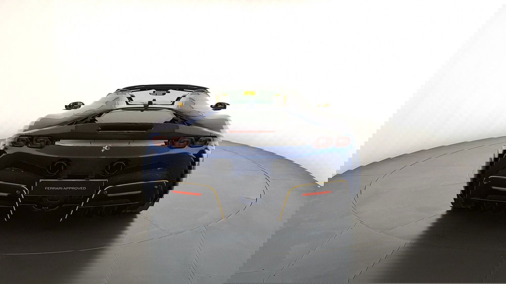 Ferrari SF90 Coupé usata a Perugia (6)