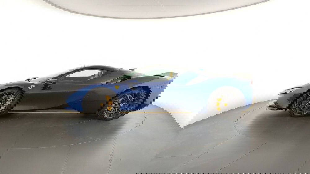 Ferrari SF90 Coupé usata a Perugia (8)