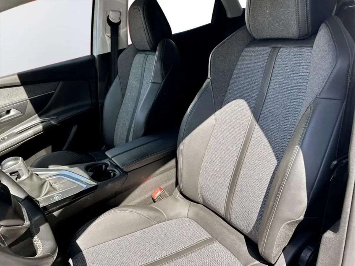 Peugeot 3008 usata a Piacenza (9)
