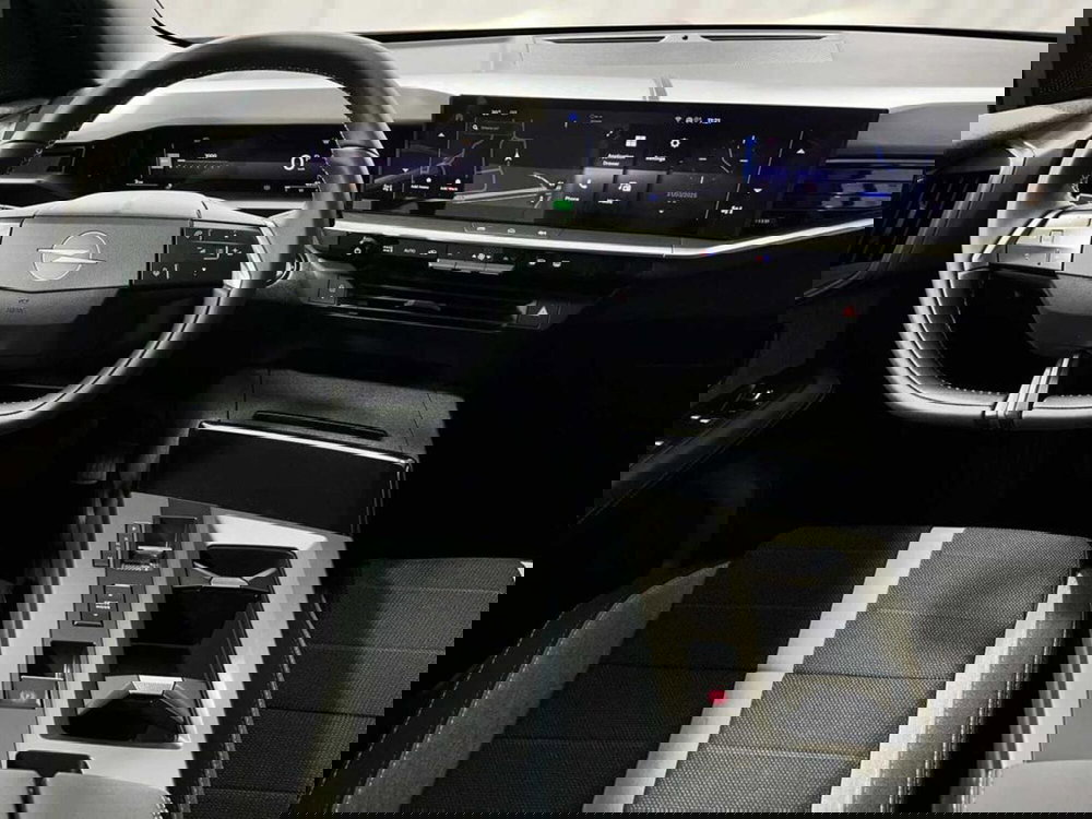 Opel Grandland nuova a Sondrio (13)