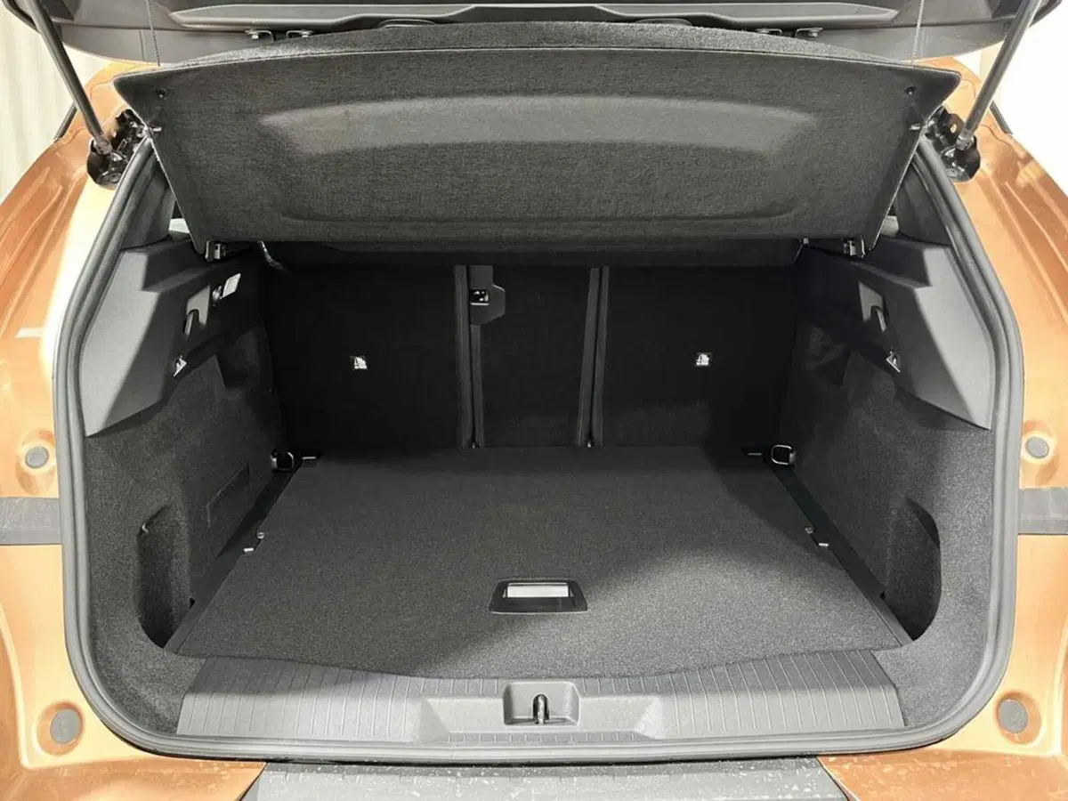 Opel Grandland nuova a Sondrio (15)