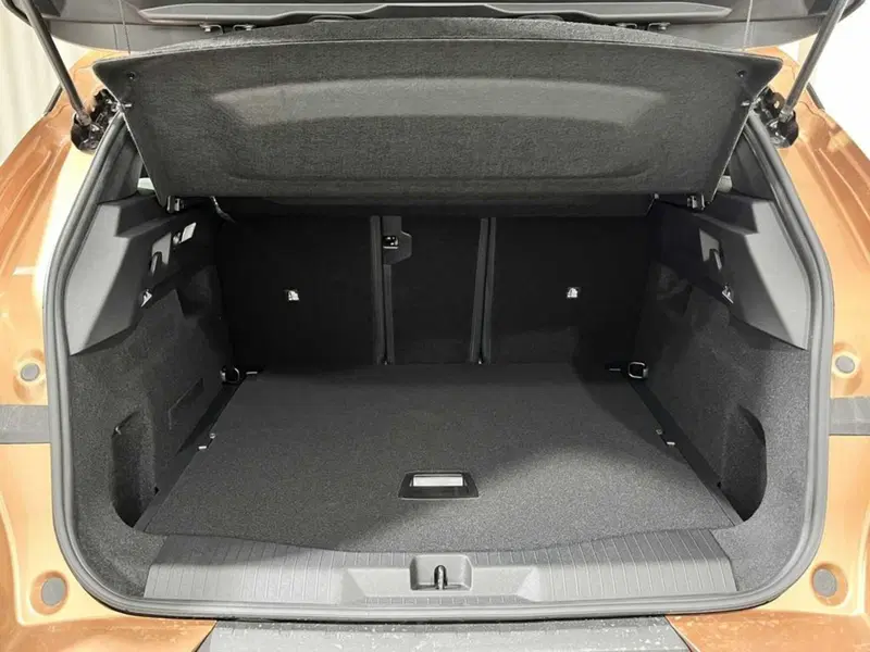 Opel Grandland nuova a Sondrio (15)