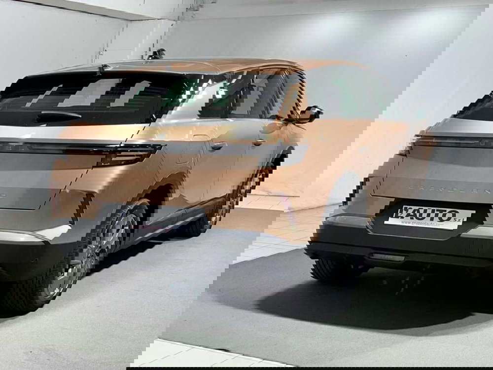 Opel Grandland nuova a Sondrio (6)