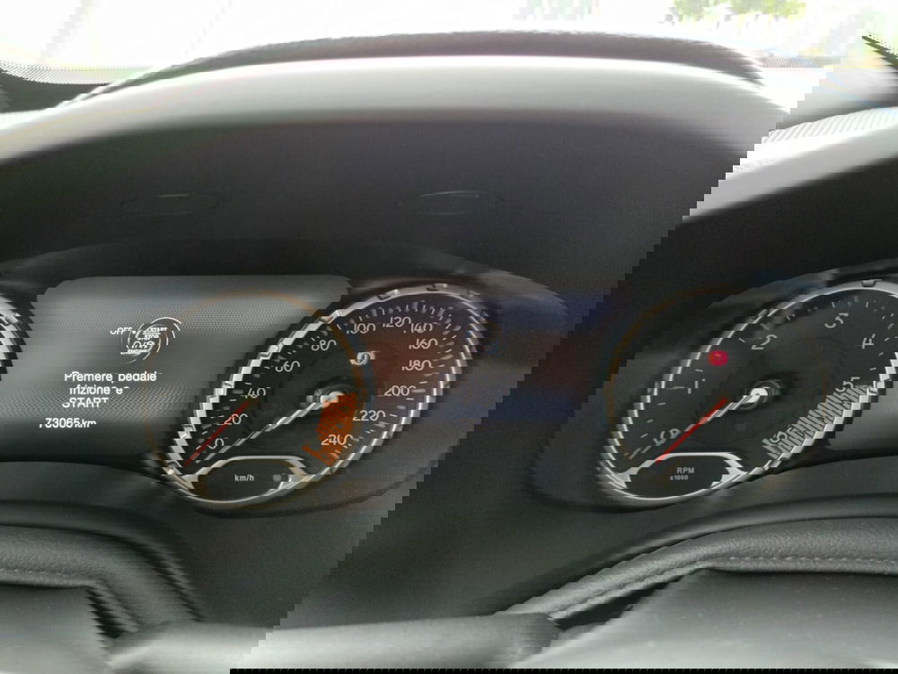 Jeep Renegade usata a Bari (11)