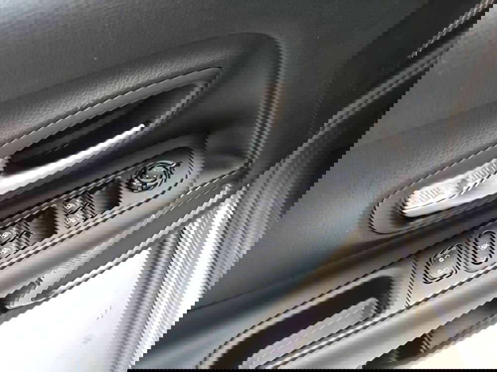 Jeep Renegade usata a Bari (7)