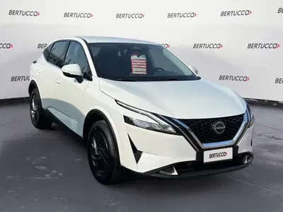 Nissan Qashqai 1.3 mhev Acenta 2wd 140cv del 2023 usata a Verona
