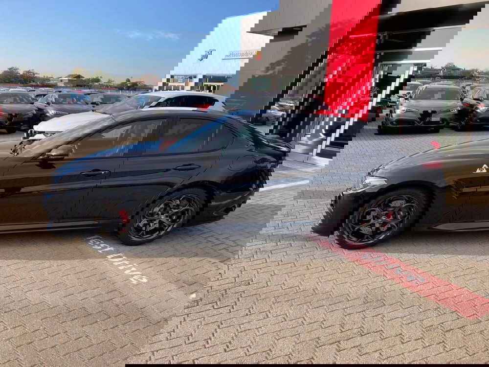 Alfa Romeo Giulia usata a Alessandria (7)