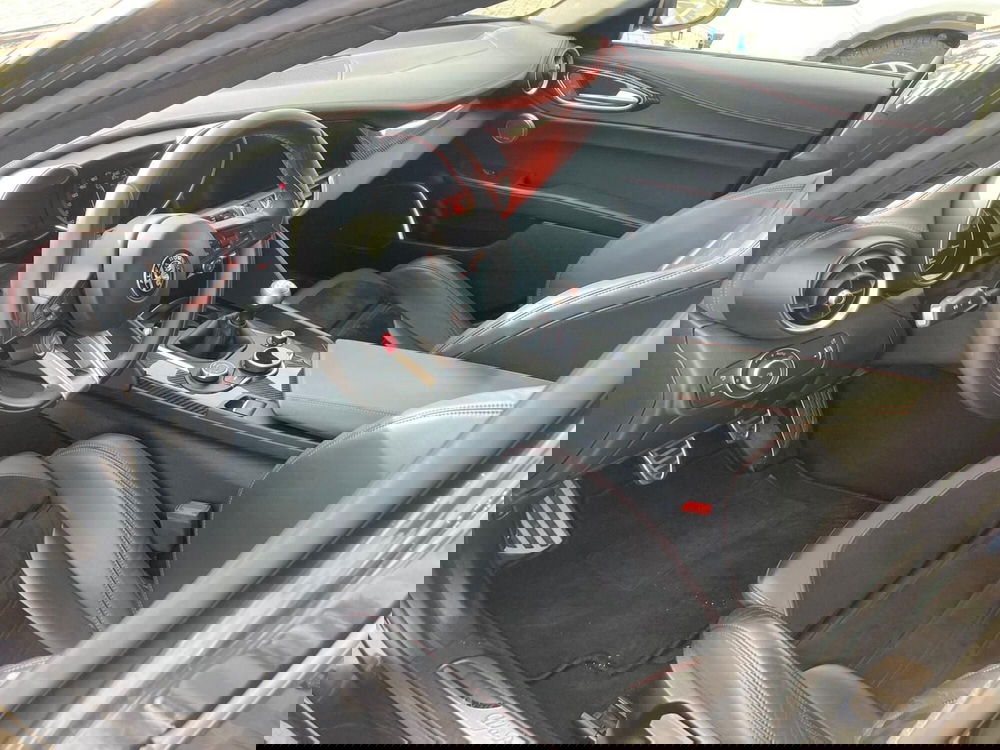 Alfa Romeo Giulia usata a Alessandria (9)