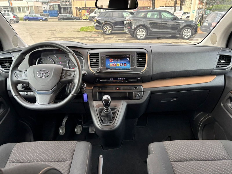 Toyota Proace Verso usata a Modena (13)