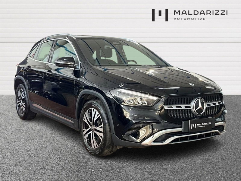 Mercedes-Benz GLA SUV usata a Lecce