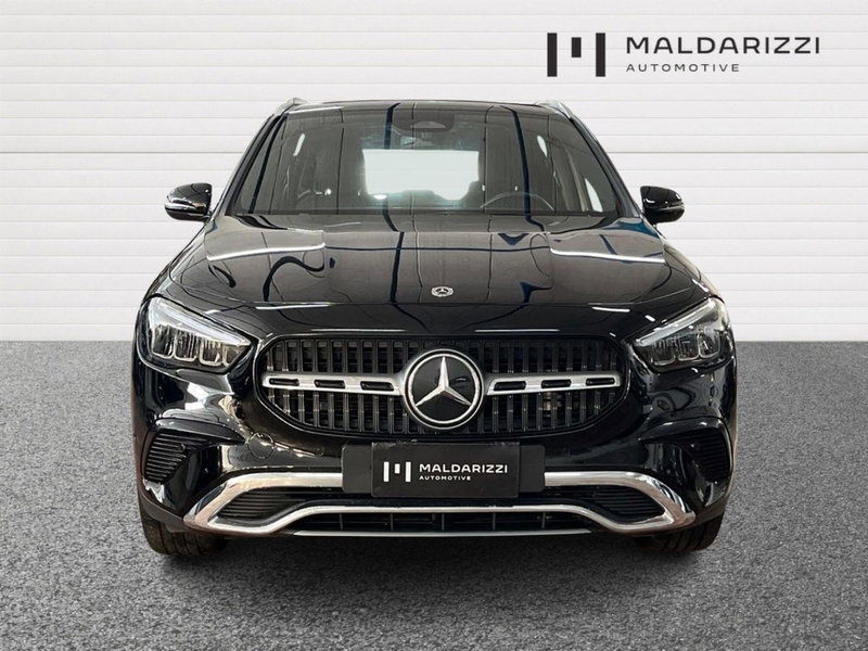 Mercedes-Benz GLA SUV usata a Lecce (2)