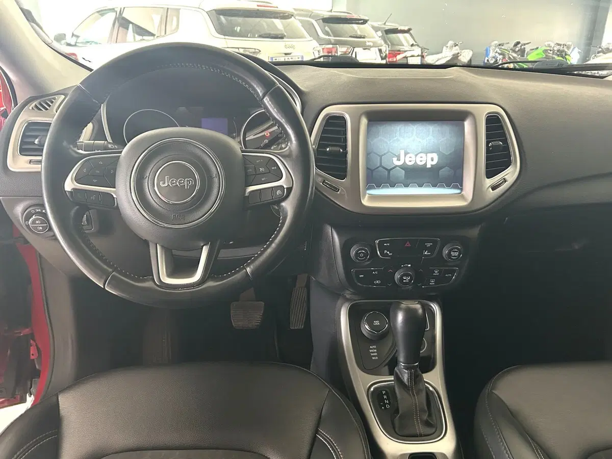 Jeep Compass usata a Ferrara (11)