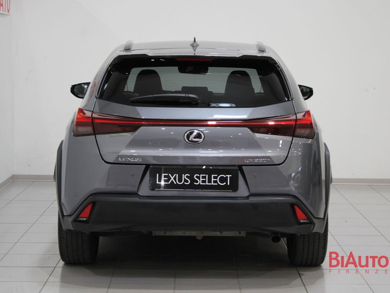 Lexus UX usata a Firenze (5)