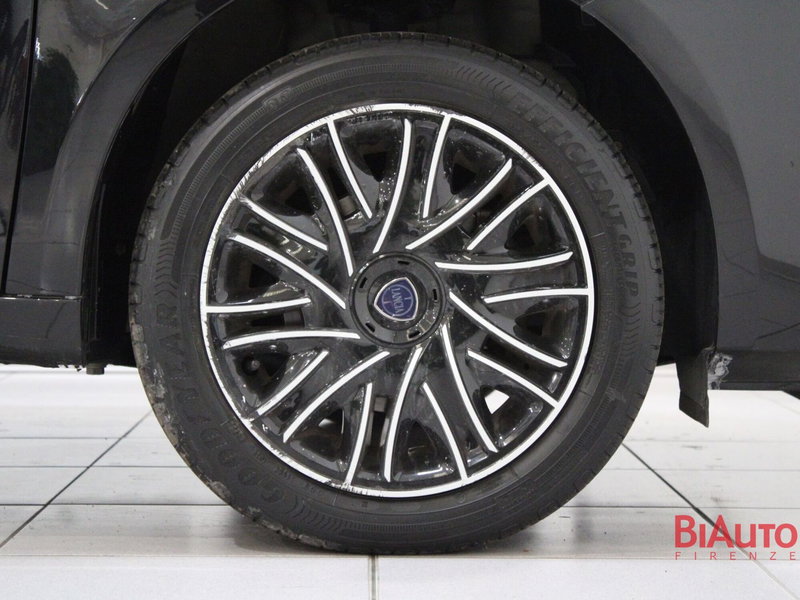 Lancia Ypsilon usata a Firenze (15)
