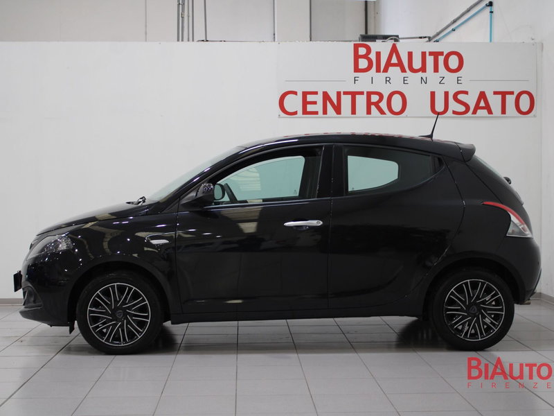Lancia Ypsilon usata a Firenze (16)
