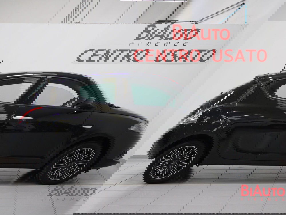 Lancia Ypsilon usata a Firenze (17)