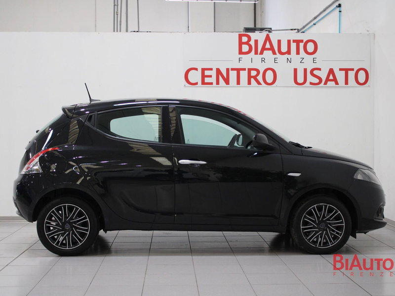 Lancia Ypsilon usata a Firenze (17)
