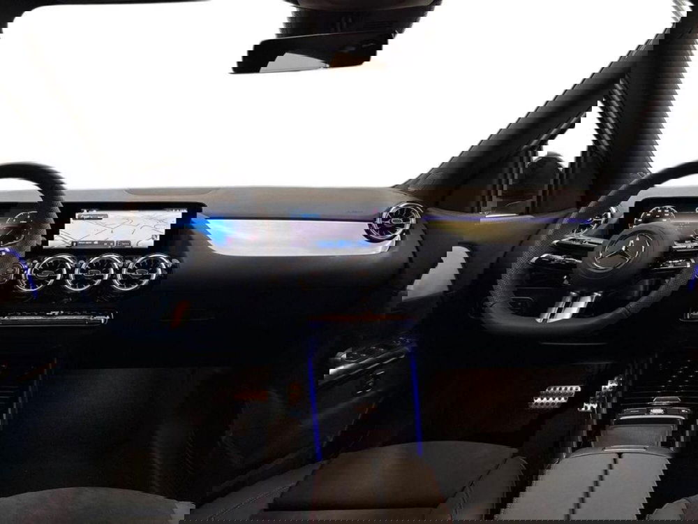 Mercedes-Benz GLA SUV nuova a Macerata (10)