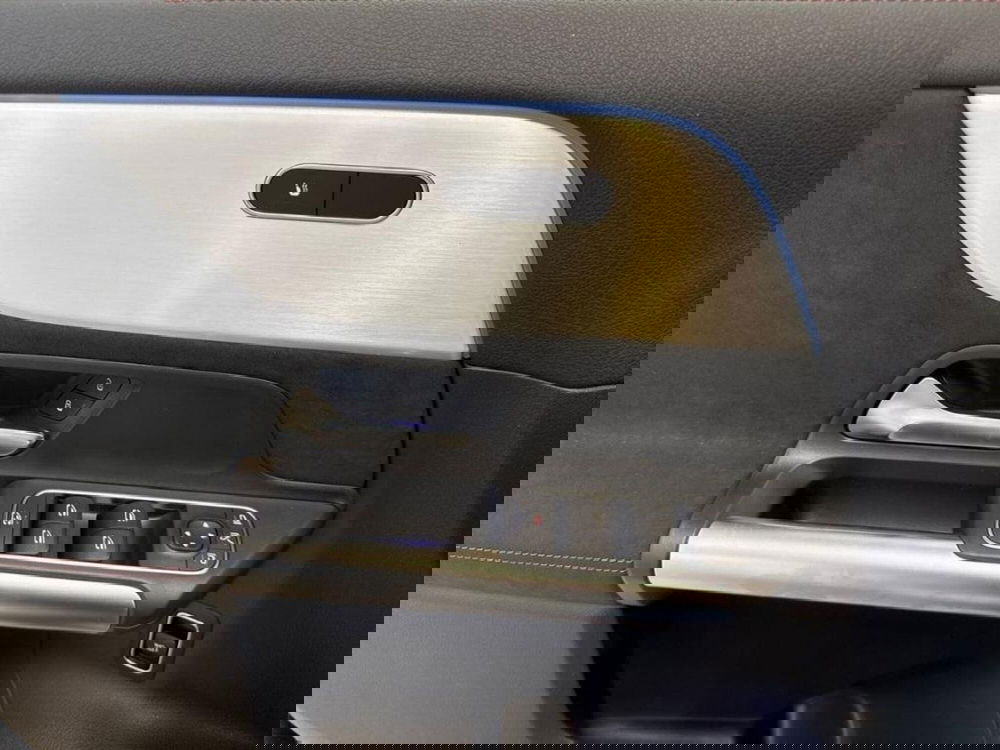 Mercedes-Benz GLA SUV nuova a Macerata (17)